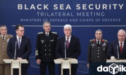 България, Румъния и Турция са за незабавно спиране на атаките срещу търговски кораби в Черно море